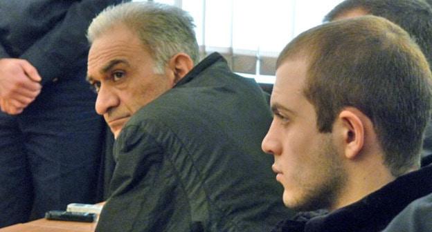 Подсудимые Мкртич Ованнисян (слева) и Альберт Маркарян в зале суда. Ереван, 27 декабря 2014 г. Фото Армине Мартиросян для "Кавказского узла"