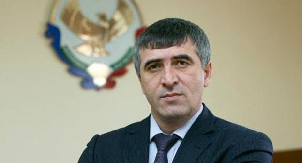 Магомед Бамматов. Фото http://xn----8sba2bahccpdwwl.xn--p1ai/glavoy-municipalnogo-rayona-kumtorkalinskiy-rayon-izbran-magomed-bammatov