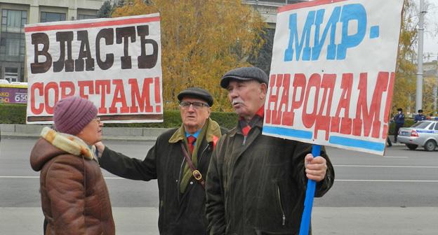 Митинг, посвященный 100-летию революции в Волгограде. 7 ноября 2017 г. Фото Татьяны Филимоновой для "Кавказского узла"