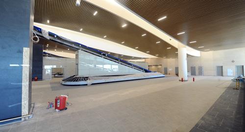 Холл аэровокзального комплекса. Фото http://platov.aero/objects/aerovokzal_mvl_vvl