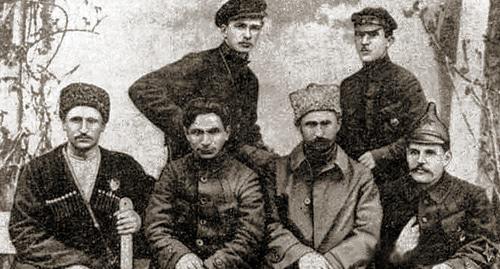 Красные командиры в Батуми, март 1921 года. Фото https://en.wikipedia.org/wiki/Red_Army_invasion_of_Georgia