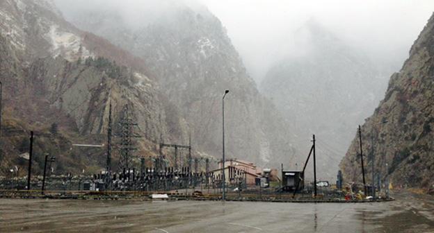 КПП Казбеги. Фото  Ахмеда Альдебирова для "Кавказского узла"

