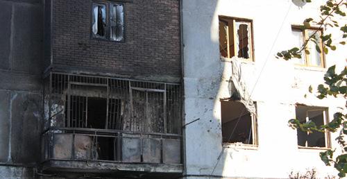 Балкон и окна квартиры, в которой были заблокированы подозреваемые в терроризме. Тбилиси, 26 ноября 2017 г. Фото Инны Кукуджановой для "Кавказского узла"