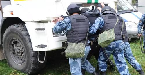 Задержание сотрудниками силовых структур. Фото: Пресс-служба Национального антитеррористического комитета http://nac.gov.ru