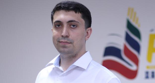  Камиль Саидов. Фото Хадижа Кадиева, 
http://imenakavkaza.ru/intervyu/detail.php?ID=4625