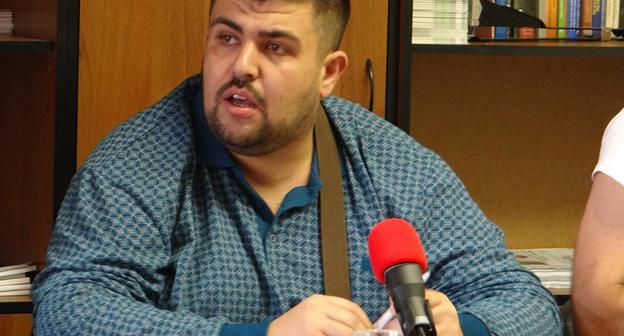 Бывший руководитель кубанского отделения партии "Коммунисты России" Михаил Абрамян на пресс-конференции в офисе "Яблока" в Краснодаре. Фото Анны Грицевич для "Кавказского узла".