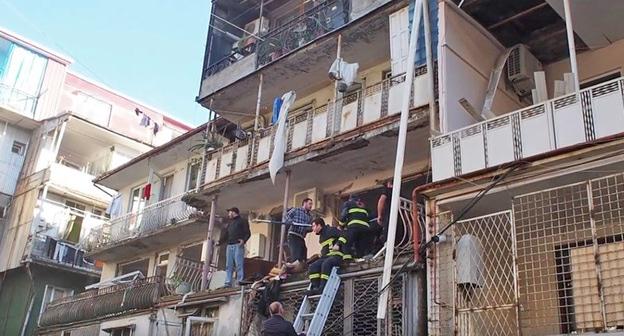 На месте взрыва в Батуми. 10 декабря 2017 г. Кадр из видео пользователя MIKHAIL GOLD https://www.youtube.com/watch?v=Vsn96l-iR9I

