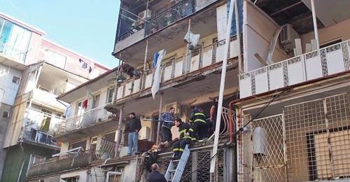 На месте взрыва в Батуми. 10 декабря 2017 г. Кадр из видео пользователя MIKHAIL GOLD https://www.youtube.com/watch?v=Vsn96l-iR9I

