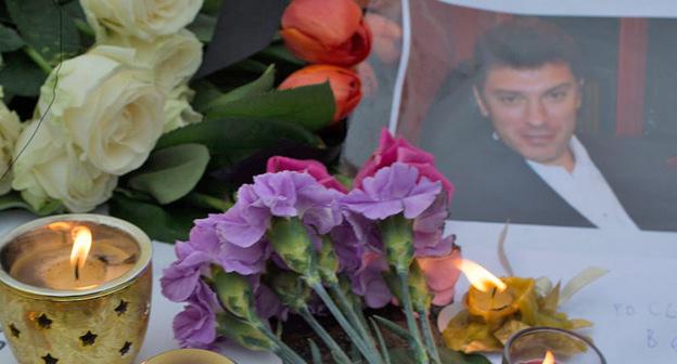 На месте убийства Немцова. Фото пользователя U:Dhārmikatva https://ru.wikipedia.org