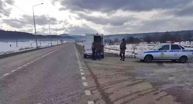 Режим контртеррористической операции в Зеленчукском районе Карачаево-Черкесии. 18 декабря 2017 г. Фото: Пресс-служба Национального антитеррористического комитета http://nac.gov.ru