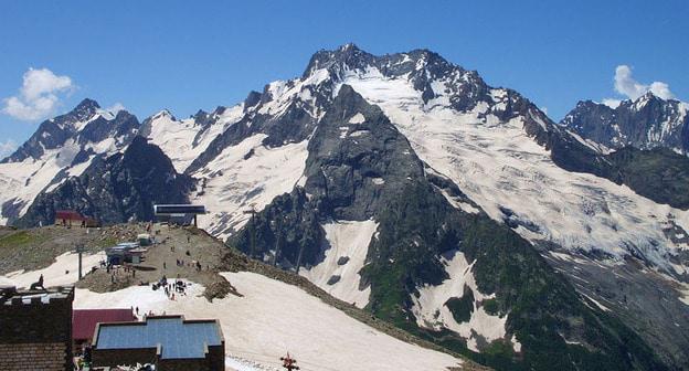 Домбай, Карачаево-Черкесия. Фото: LxAndrew https://ru.wikipedia.org