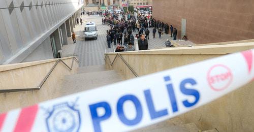 Люди эвакуированы из бакинского вокзала из-за угрозы взрыва. Баку, 21 декабря 2017 г. Фото Азиза Каримова для "Кавказского узла"