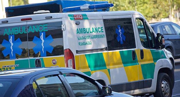 Бригада скорой медицинской помощи на выезде. Фото © Sputnik / Alexander Imedashvili https://sputnik-georgia.ru/incidents/20171227/238710542/smert-na-strojke-v-kutaisi-rabochie-vypali-iz-stroyashhegosya-doma.html