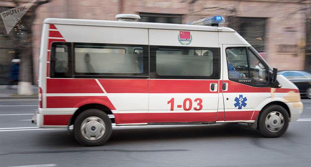Скорая помощь в Армении Фото © Sputnik/ Asatur Yesayants
https://ru.armeniasputnik.am/incidents/20180101/10030255/neschastnyj-sluchaj-v-novogodnyuyu-noch-v-armenii-postradali-malenkie-deti.html