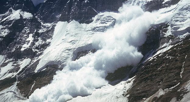 Сход лавины. Фото Sputnik / Овчинников
http://sputnik-ossetia.ru/North_Ossetia/20180102/5587872.html