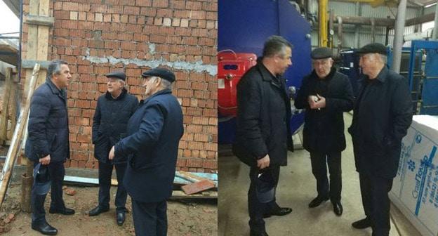 Глава Каспийска Магомед Абдулаев (слева) осмотрел котельную после жалоб жителей города. 4 января 2018 г. Фото: пресс-служба администрации Каспийска http://kaspiysk.org/novosty/glava_kaspiyska_magomed_abdulaev_lichno_osmot