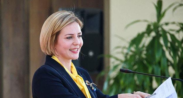 Анна Долидзе. Фото © FB / Giorgi Margvelashvili https://sputnik-georgia.ru/politics/20180108/238818990/Anna-Dolidze-stanet-novym-chlenom-Vysshego-soveta-justicii.html
