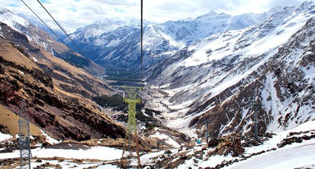 Вид на долину Азау. Приэльбрусье. Фото Анны Черныш для "Кавказского узла"