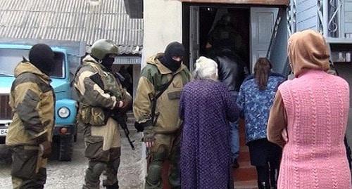 Задержание во время проведения спецоперации. Фото: официальная страница   Национального антитеррористического комитета http://nac.gov.ru/