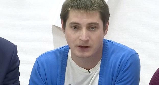 Максим Лапунов. Кадр из видео пользователя. Пресс-служба "Радио Свобода" https://www.youtube.com/watch?v=lVj89JZhjPI