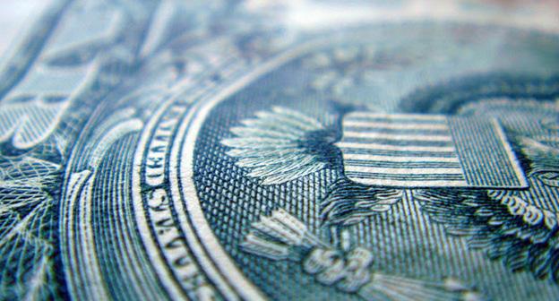 Увеличенный доллар. Фото пользователя Chris Dlugosz https://www.flickr.com