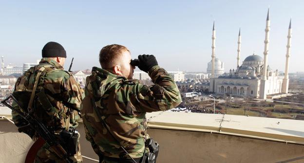 Сотрудники силовых структур. Грозный. Фото: REUTERS/Eduard Korniyenko 