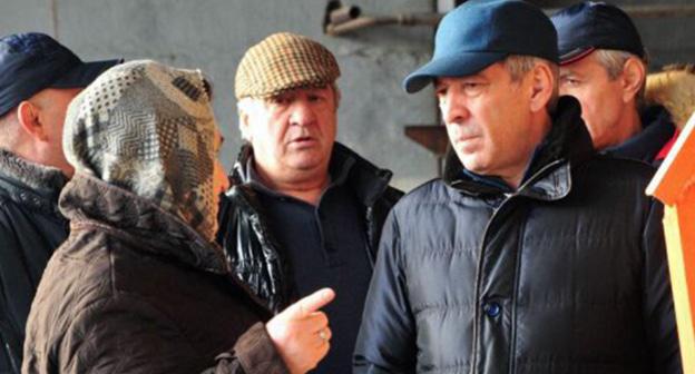 Абдусамад Гамидов. Фото http://мо-кизилюрт.рф/press-tsentr/abdusamad-gamidov-s-rabochim-vizitom-posetil-gorod-kizilyurt