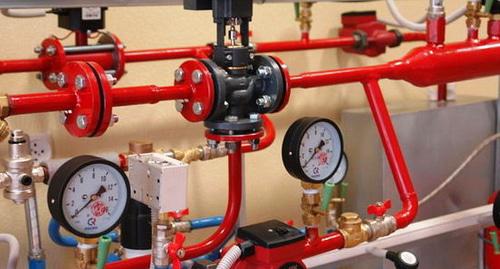 Монтаж ИТП (Индивидуального Теплового Пункта). Фото http://26.mchs.gov.ru/operationalpage/operational/item/6444775/ 