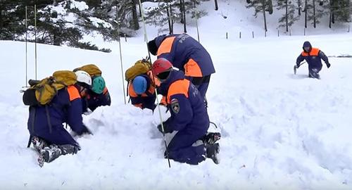 Спасатели в горах. Фото Стоп-кадр видео Архыз 24
 https://www.youtube.com/watch?time_continue=46&v=3PjvdrJrm_Y