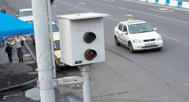 Камера видеонаблюдения Фото Sputnik/ Asatur Yesayants

https://ru.armeniasputnik.am/society/20180207/10434386/policiya-armenii-budet-nas-snimat-eshche-bolshe-zakon-prinyat.html