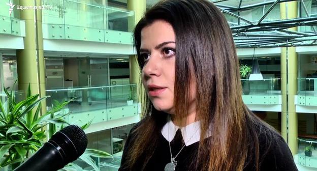  Марианна Григорян. Скриншот видео канала Youtube Радио Азатутюн.

