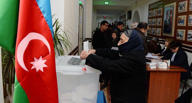 Избирательный участок в Баку. Фото: Sputnik/Илья Питалев