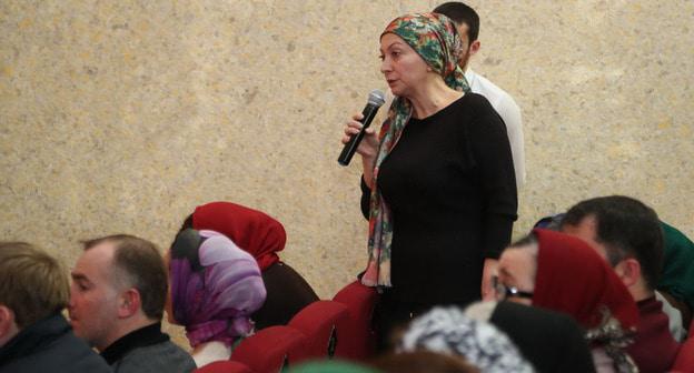 Встреча вынужденных переселенцев из Чечни с Евкуровым. Декабрь 2017 г. Фото: Пресс-служба главы Республики Ингушетия http://www.ingushetia.ru