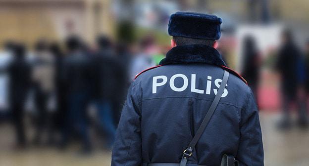 Сотрудник полиции. Фото © Sputnik / Murad Orujov https://ru.sputnik.az/incidents/20180123/413719874/byvshij-zek-policejskie-forma-baku.html