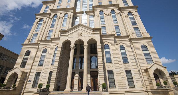 Зданеи ЦИК Азербайджана. Фото Sputnik / Aydin Oqtay
https://ru.sputnik.az/politics/20180219/414116337/prezidentskie-vybory-azerbaijan-kandidaty.html