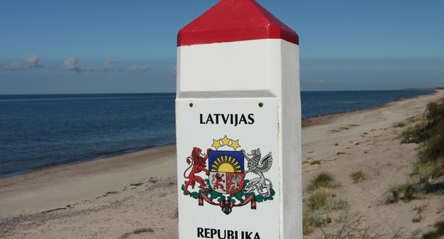 Пограничный столб на границе с Латвией. Фото Романа Нуриева для "Кавказского узла".