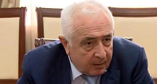 Министр строительства и ЖКХ Дагестана Ибрагим Казибеков. Фото: скриншот видео Youtube канала РГВК "Дагестан"