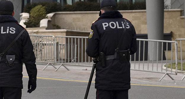 Сотрудники полиции. Азербайджан. Фото © Sputnik / Murad Orujov
https://ru.sputnik.az/incidents/20170420/409917960/kislota-policejskij-zhenshhina-revnost-baku.html