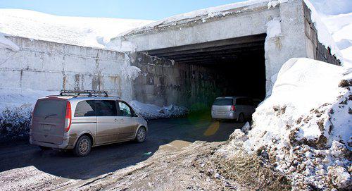 Тоннель на Военно-Грузинской дороге. Фото  Sputnik / Alexander Imedashvili
https://sputnik-georgia.ru/world/20180305/239551767/Verhnij-Lars-segodnja-doroga-otkryta-dlja-legkovyh-mashin.html