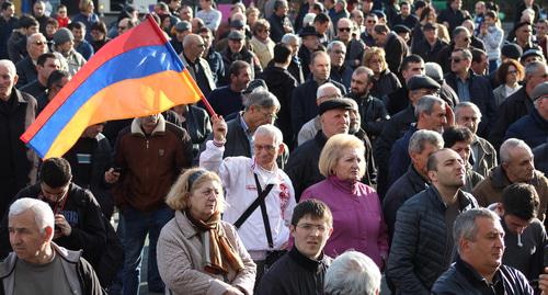 Участники митинга оппозиции в Ереване требуют реформ. 10 марта 2018 года. Фото Тиграна Петросяна для "Кавказского узла".