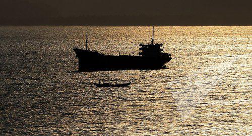 Судно в Южно-Китайском море. Фото Sputnik/ Alexander Vilf
https://sputnik-georgia.ru/georgia/20170918/237374102/Zaderzhannye-v-Livii-gruzinskie-morjaki-do-sih-por-pod-strazhej.html