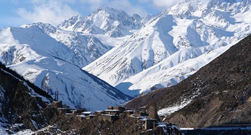 Горы на участке Транскама возле селения Нар. Фото корреспондента  "Кавказского узла"