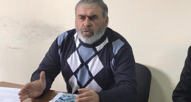 Отец убитых братьев Гасангусейновых  Муртазали Гасангусейнов. Фото корреспондента "Кавказского узла"