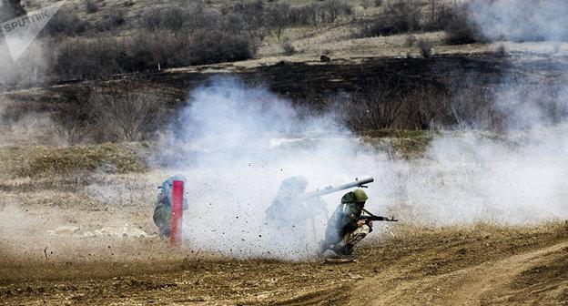 Показательные учения на полигоне Дзарцем. Фото  Sputnik / Наталья Айриян
 https://sputnik-ossetia.ru/South_Ossetia/20180319/6010432.html