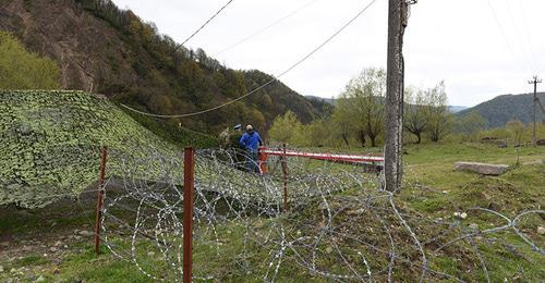 На границе Южной Осетии и Грузии. Фото © Sputnik / Ада Багиан https://sputnik-ossetia.ru/South_Ossetia/20161013/3158517.html