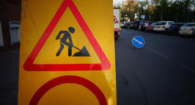 Знак "Дорожные работы". Фото: Максим Тишин / Югополис