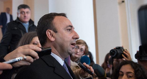 Грайр Товмасян. Фото © Sputnik/ Asatur Yesayants https://ru.armeniasputnik.am/politics/20180321/11011880/novyj-glava-konstitucionnogo-suda-armenii-prinyal--molchaniya.html 