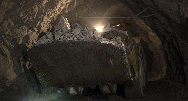 Шахта. Фото: © Sputnik/ Pavel Lisicin
https://sputnik-georgia.ru/incidents/20170510/235922495/Prezident-Gruzii-zajavil-o-nizkom-urovne-bezopasnosti-na-shahte-v-Tkibuli.html