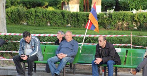 Участники акции протеста против Сержа Саргсяна. Ереван, 9 апреля 2018 г. Фото Тиграна Петросяна для