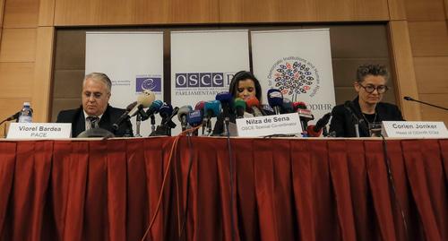 Пресс-конференция наблюдателей ОБСЕ по итогам  президентские выборы в Азербайджане 12 апреля 2018 года. Фото Азиза Каримова для "Кавказского узла"